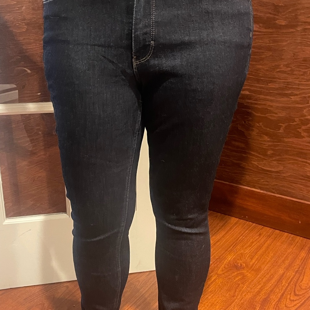 WHBM sculpt slim ankle jeans